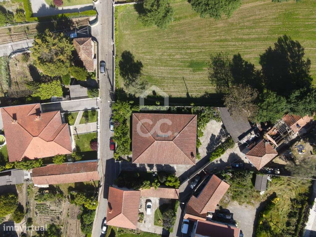 Moradia Térrea T4 em Palmeira, Santo Tirso-26