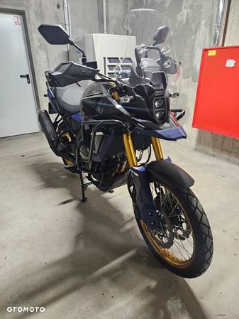 Suzuki V-STROM - 15