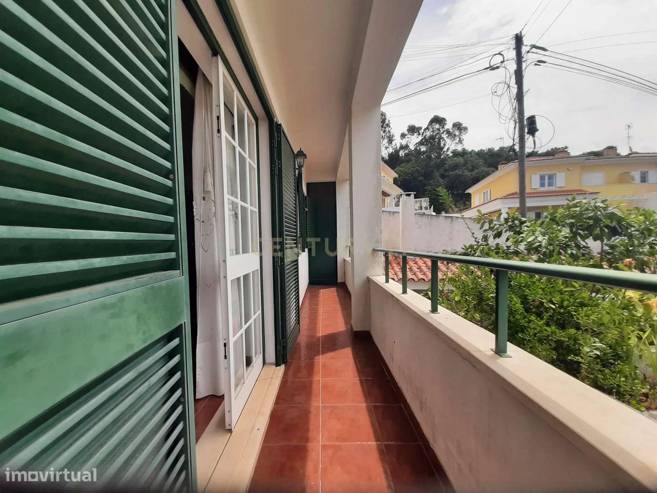 Espetacular Moradia T3 em Lousa com Garagem e Varandas-12