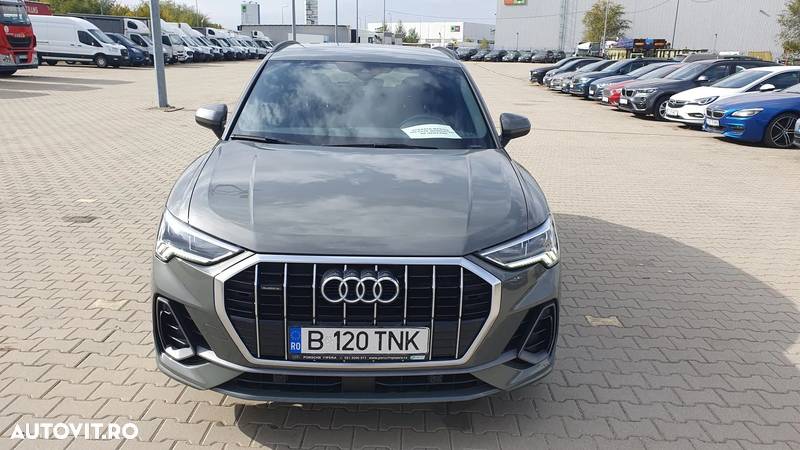 Audi Q3 2.0 40 TFSI S tronic quattro S Line - 2