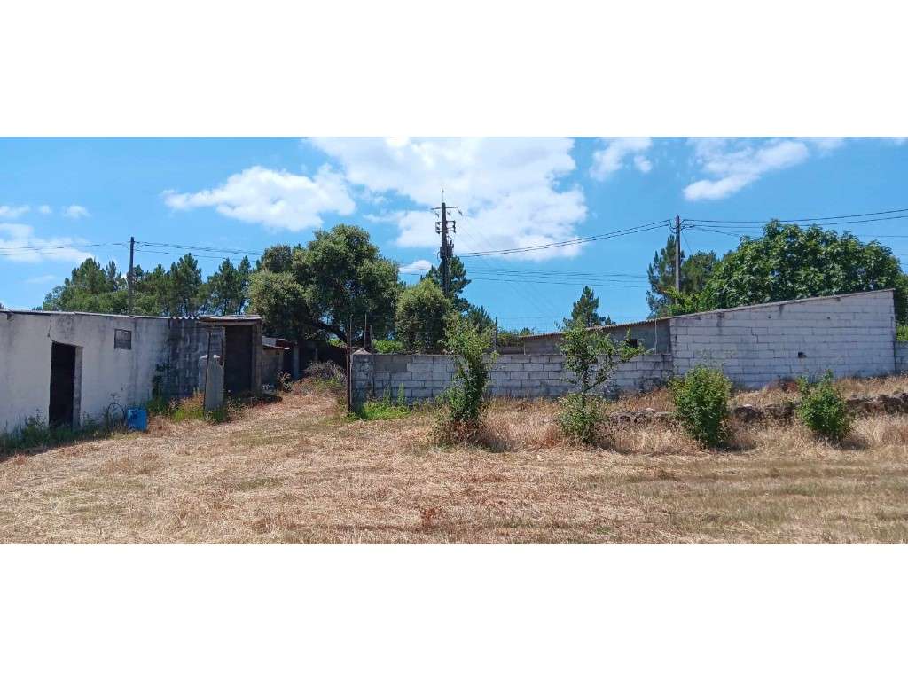 Vários Anexos para Recuperação com Terreno Venda Nova, Envendos-13