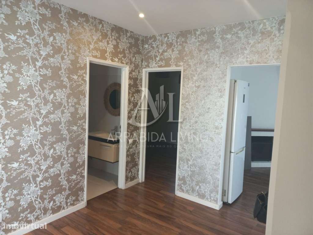 T2 - c/ 2 terraços - Pinheirinhos-5