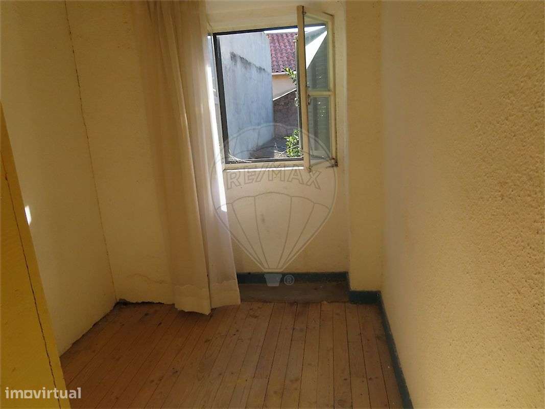 Moradia T2 para venda-12