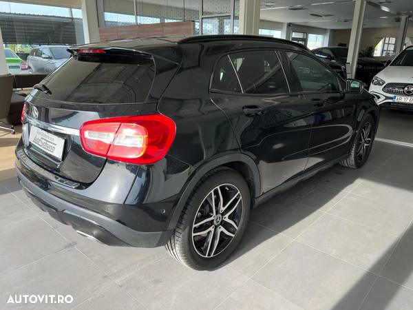 Mercedes-Benz GLA 220 CDI 7G-DCT Urban - 6