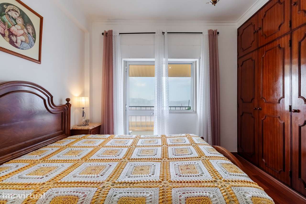 Apartamento T2+1 com Vista Desafogada | Cacém-23