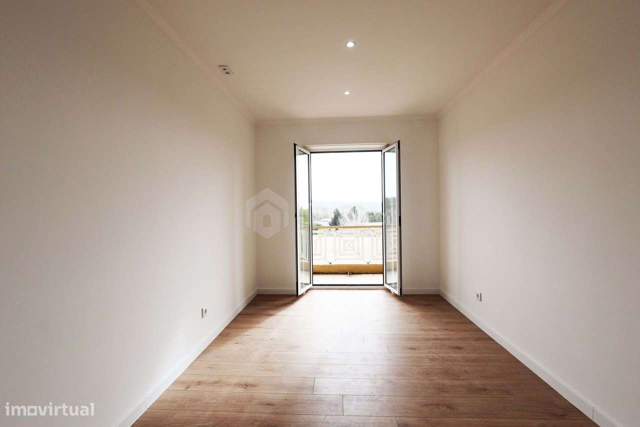 APARTAMENTO T3 EM QUELUZ – OPORTUNIDADE ÚNICA QUE VAI DESAPARECER RÁP-18