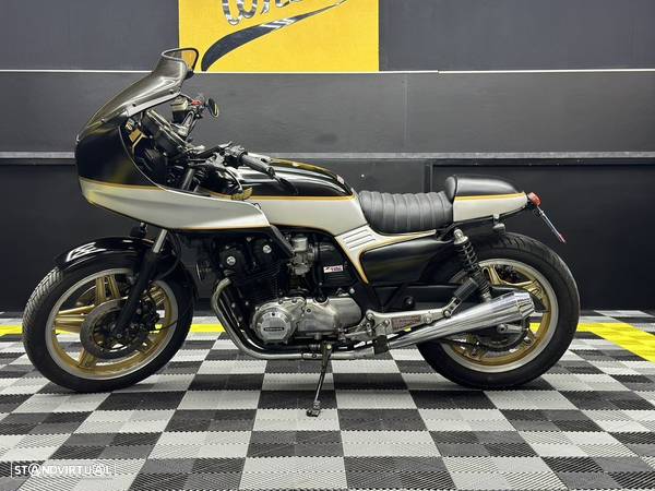 Honda CB 900F - 1