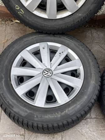 Jante Vw Passat cu anvelope iarna Pirelli, capace originale - 3