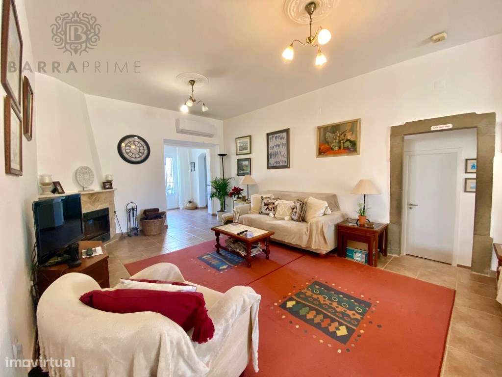 Moradia V4 com piscina e garagem - São Brás de Alportel - Grande imagem: 4/48