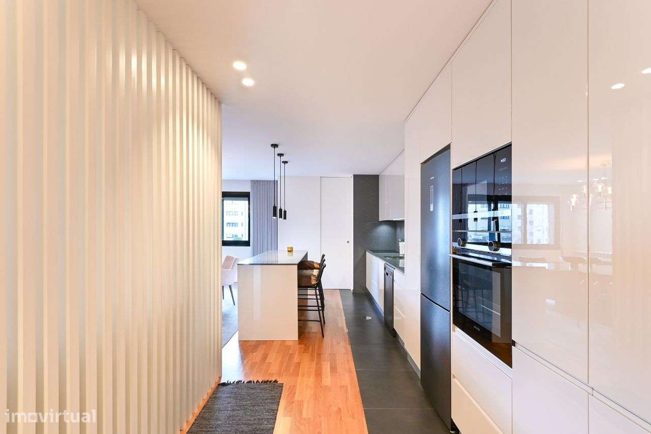 Apartamento T3 Alto Requinte em Montes Caulinos, junto ao City Golf - Grande imagem: 4/27