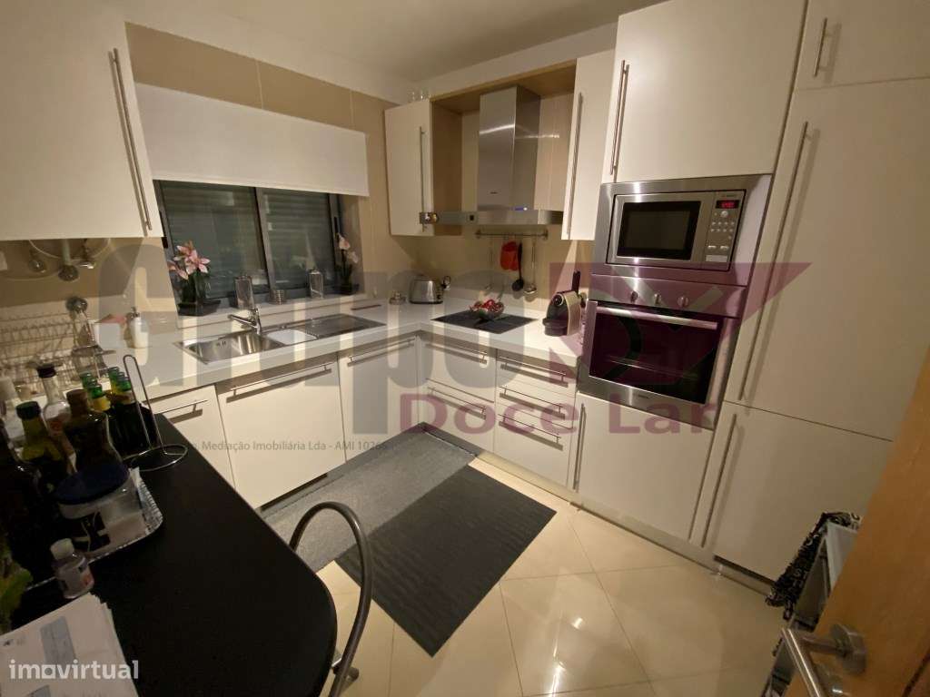 Apartamento T3 com Piscina e Jacuzzi em Sesimbra-7