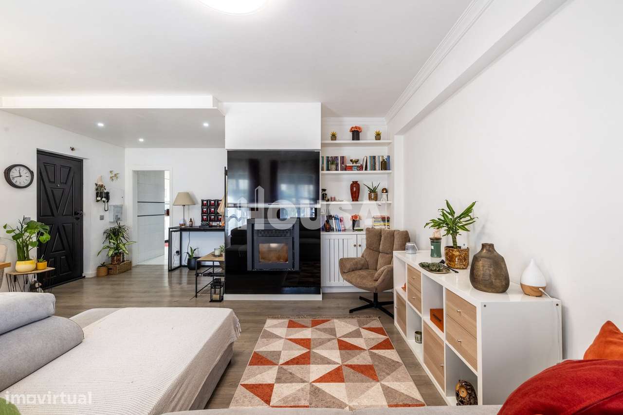 Apartamento T3 com Sótão, Garagem e Terraço – Nova Leiria-15