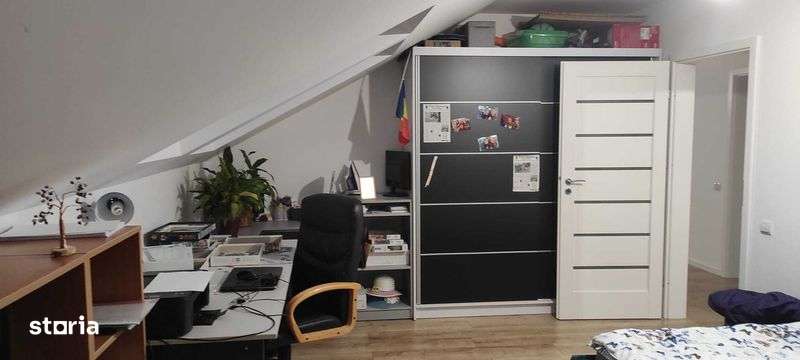 Vand apartament 3 camere Floresti, parcul Poligon - Imagine principală: 4/5