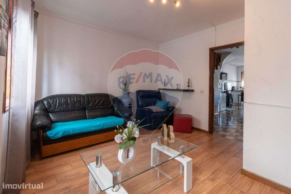 Prédio  para venda - Grande imagem: 2/25