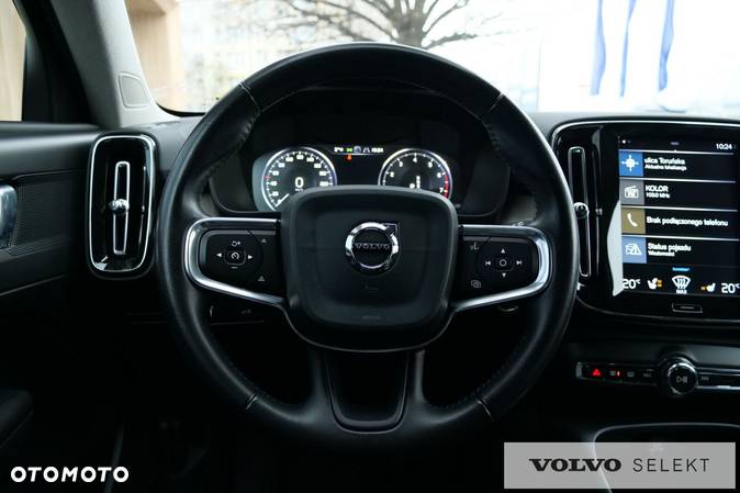 Volvo XC 40 - 24