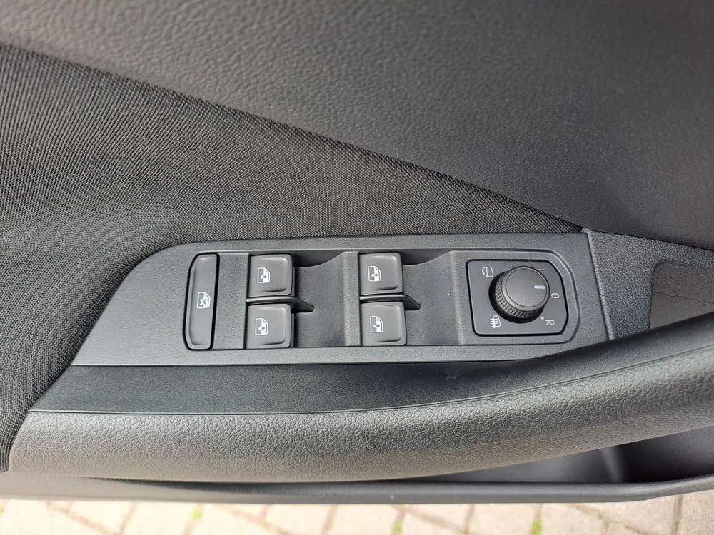 SKODA SCALA 1.0 TSI 115KM SELECTION, opony wielosezonowe, dostępna od ręki