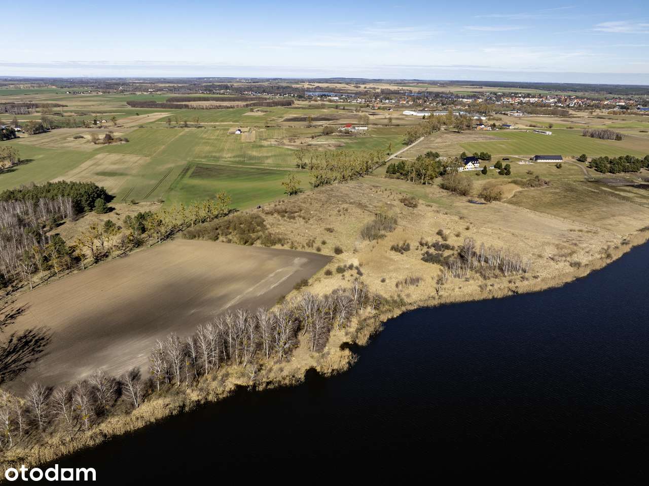 LIPIANY OSETNA DZIAŁKA Z BEZPOŚREDNIM DOSTĘPEM DO JEZIORA-2