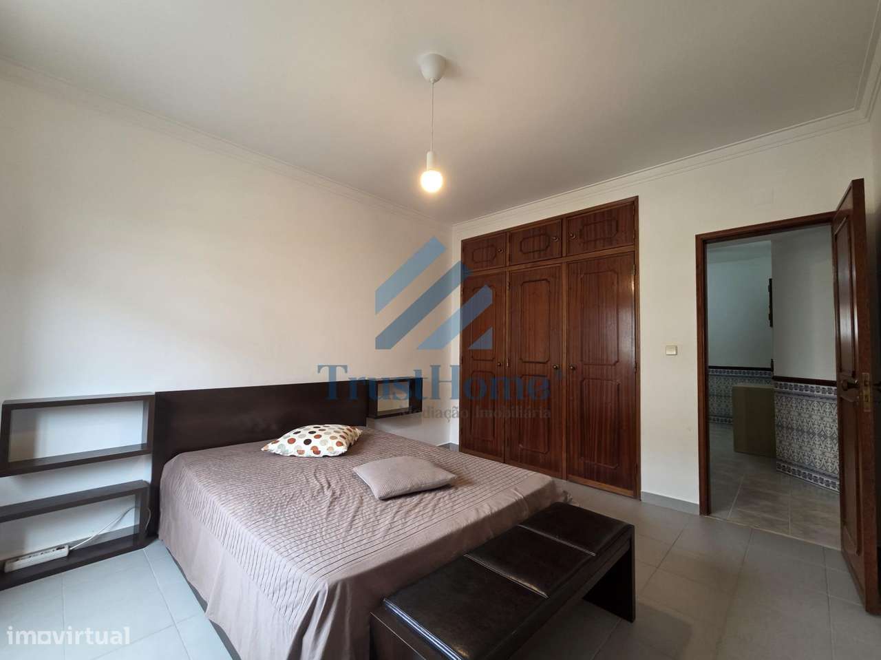 Apartamento T1+1 com áreas em Fonte das Eiras, perto do Lidl-11