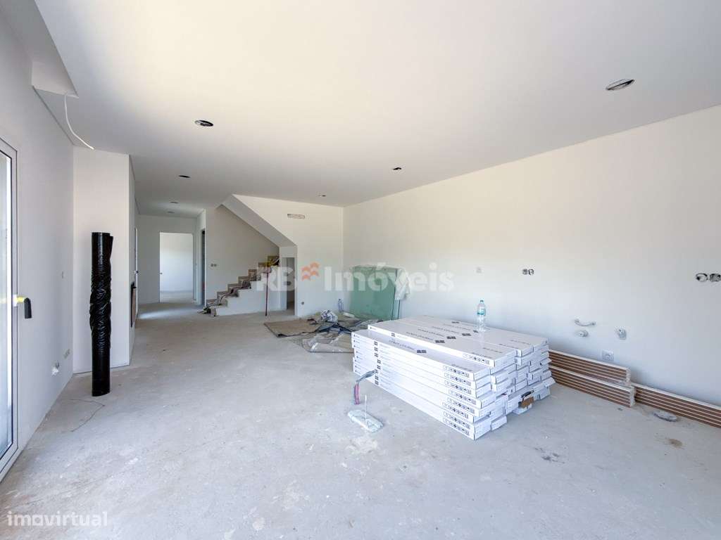 Moradia Nova T3, Vista Rio - Urbanização Martinela, Ferreira do Zêzere-50