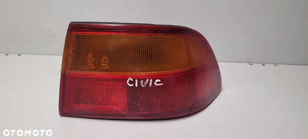 Lampa Tylna Lewa Zewnętrzna Honda Civic 91-95 SDN COUPE - 1