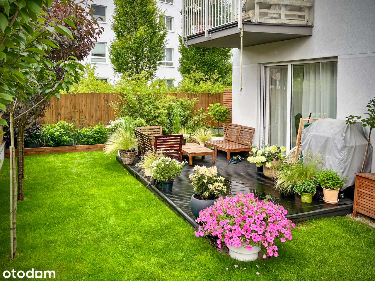 3 pokoje I ogródek I garaż  I  kompletnie wyposażone  I  na sprzedaż-0