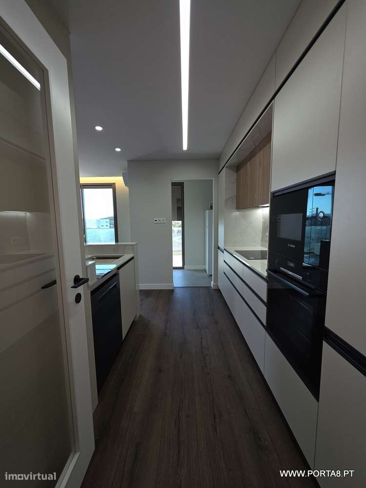 T2 NOVO COM GARAGEM - LEIRIA-7
