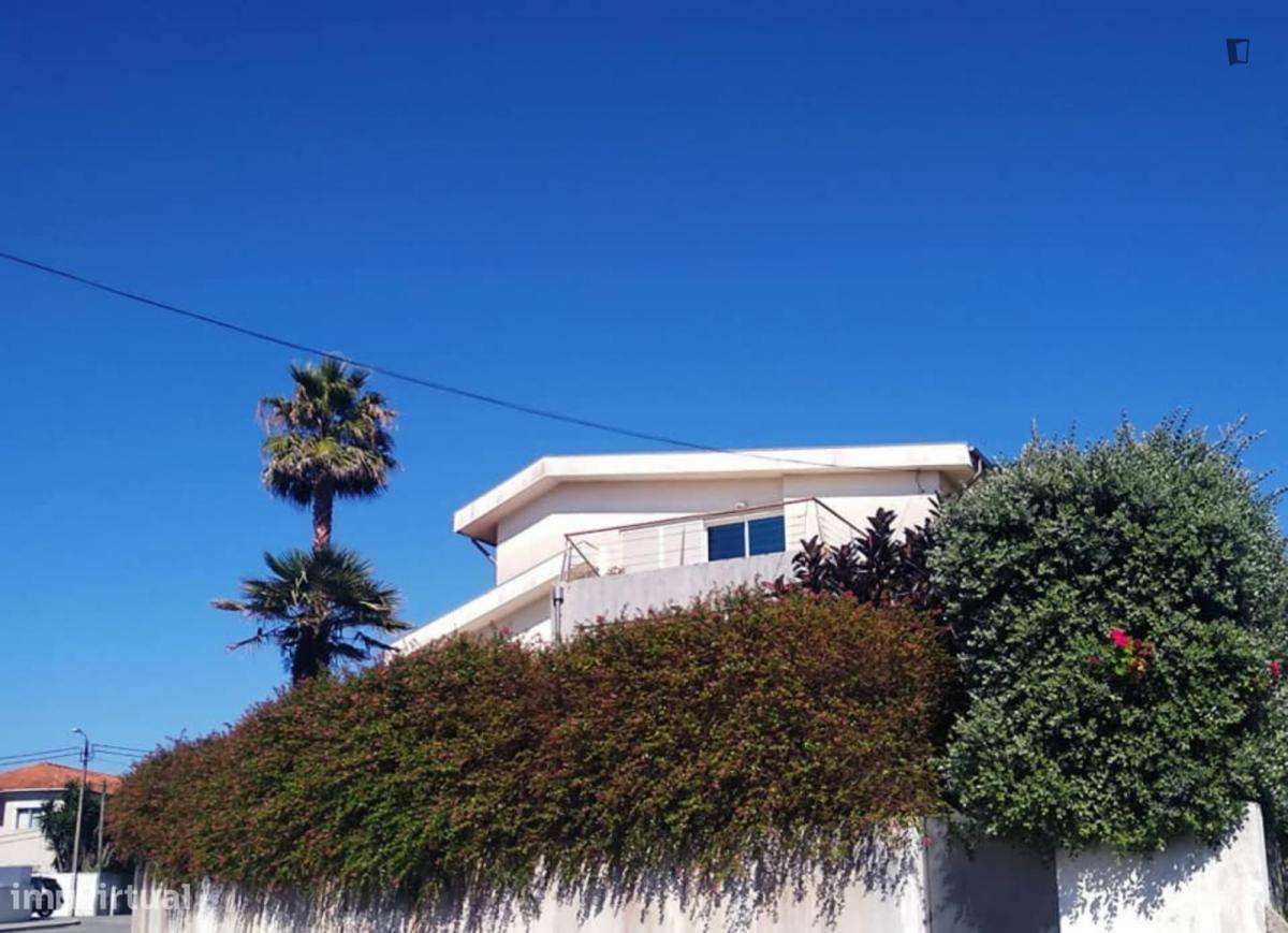 Quarto - localizado em Vila nova de gaia - Grande imagem: 3/7