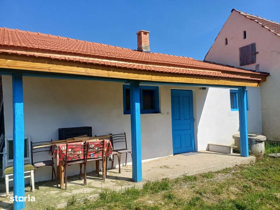 Casa cu 4 camere  si 625 mp teren in Avrig-11