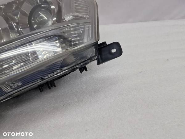 SUZUKI VITARA GRAND VITARA II 07- LEWA ZWYKŁA LAMPA PRZEDNIA PRZÓD , NR 100-59079 , NR AUKCJI LA111 - 11