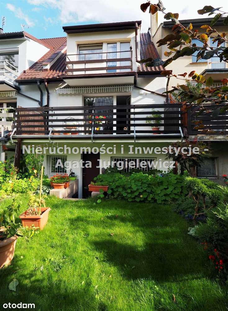 Szereg środkowy, 4 pokoje + strych użytkowy!-15