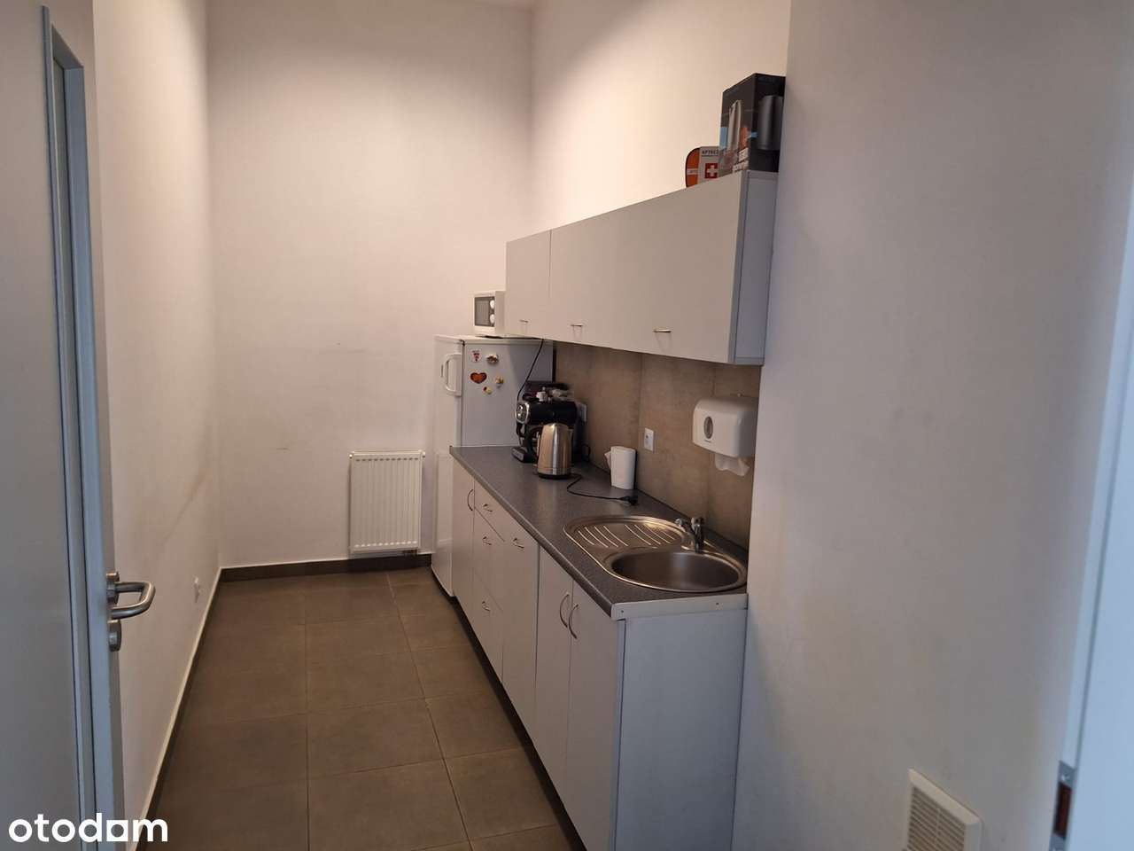 Magazyn 1000 m2 + zaplecze socjalno-biurowe 300 m2 - Pełny obrazek: 4/16