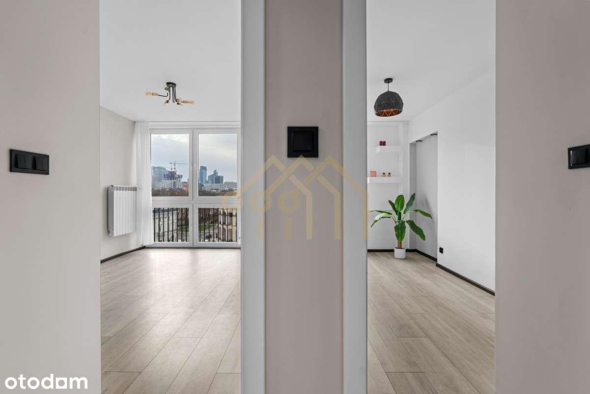 Senatorska Metro I  Po remoncie I Panorama W-wy - Pełny obrazek: 4/20