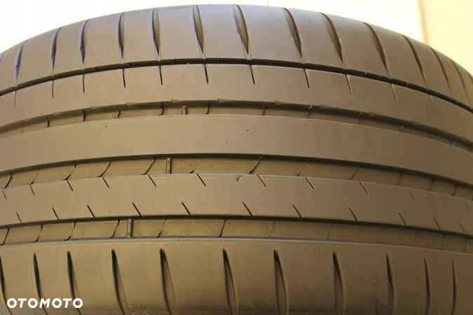 OPONA LATO MICHELIN PILOT SPORT 4S 245 35 20 95Y - 3