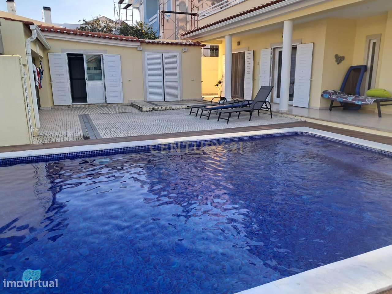 Moradia T4 com Piscina de Água Salgada | Quinta de Valadares-7