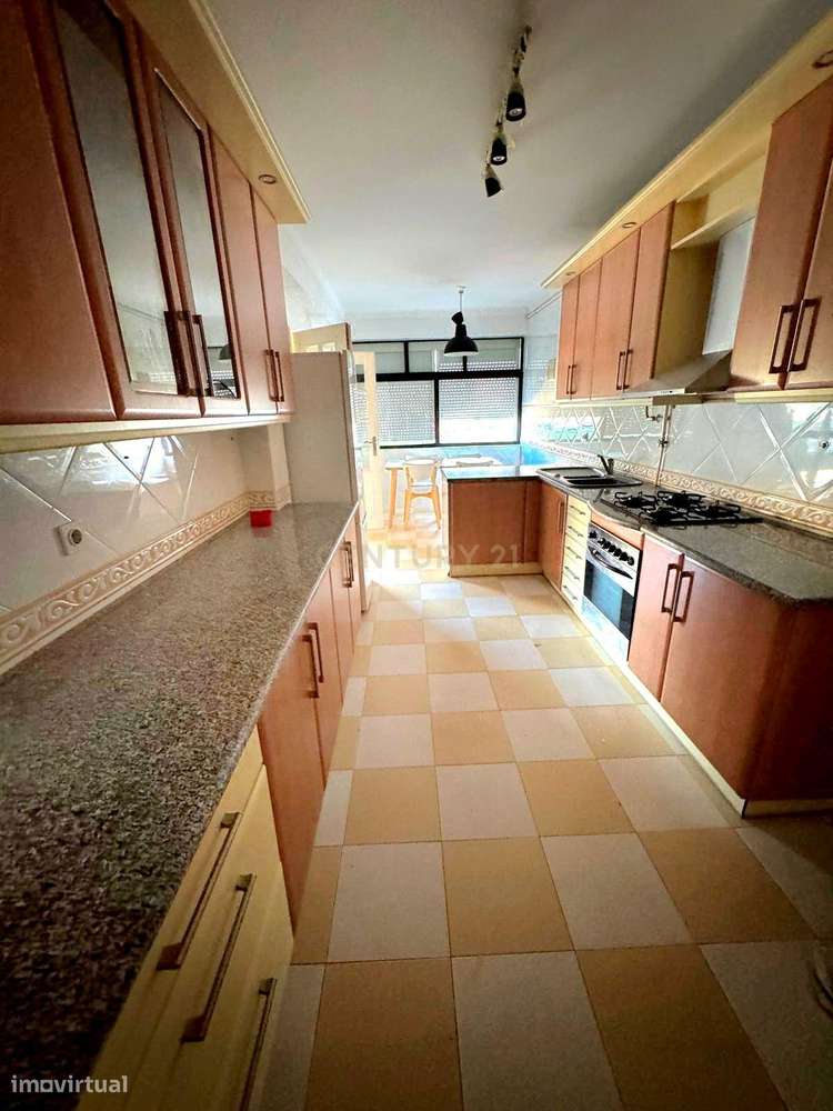 Apartamento T2  bem localizado - Grande imagem: 4/14