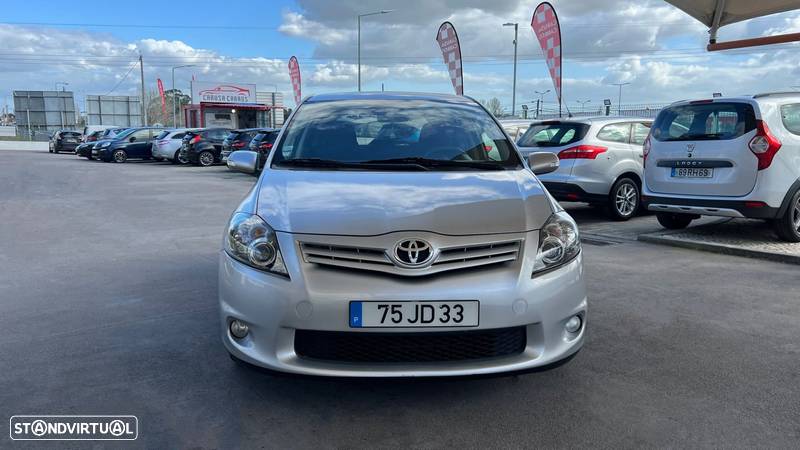 Toyota Auris 1.4 D-4D Exclusive - 2