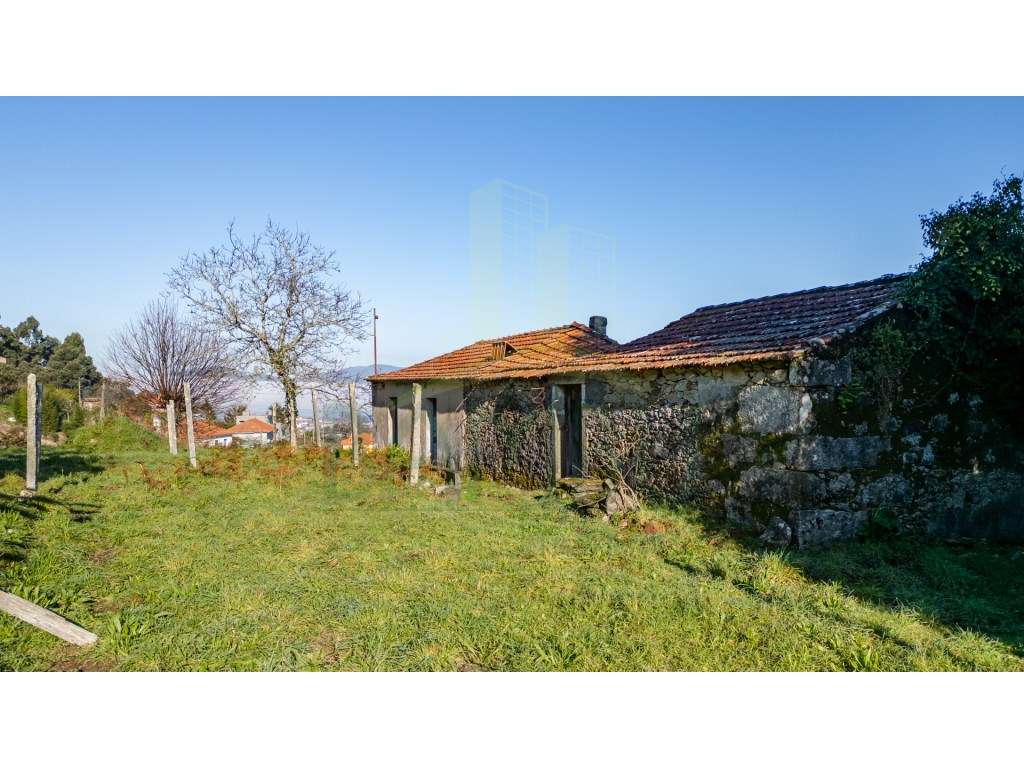 Quintinha com 3567m2 e vistas rio-6