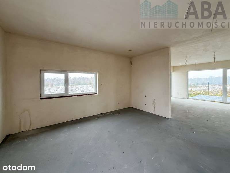 Nowoczesny dom w Polanowie - komfort, styl i przestrzeń-11