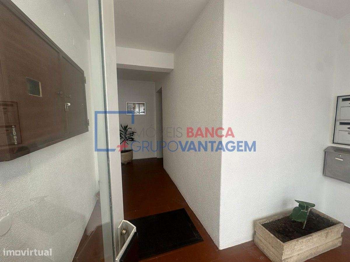 Apartamento T2 em Rio de Mouro - Grande imagem: 2/13