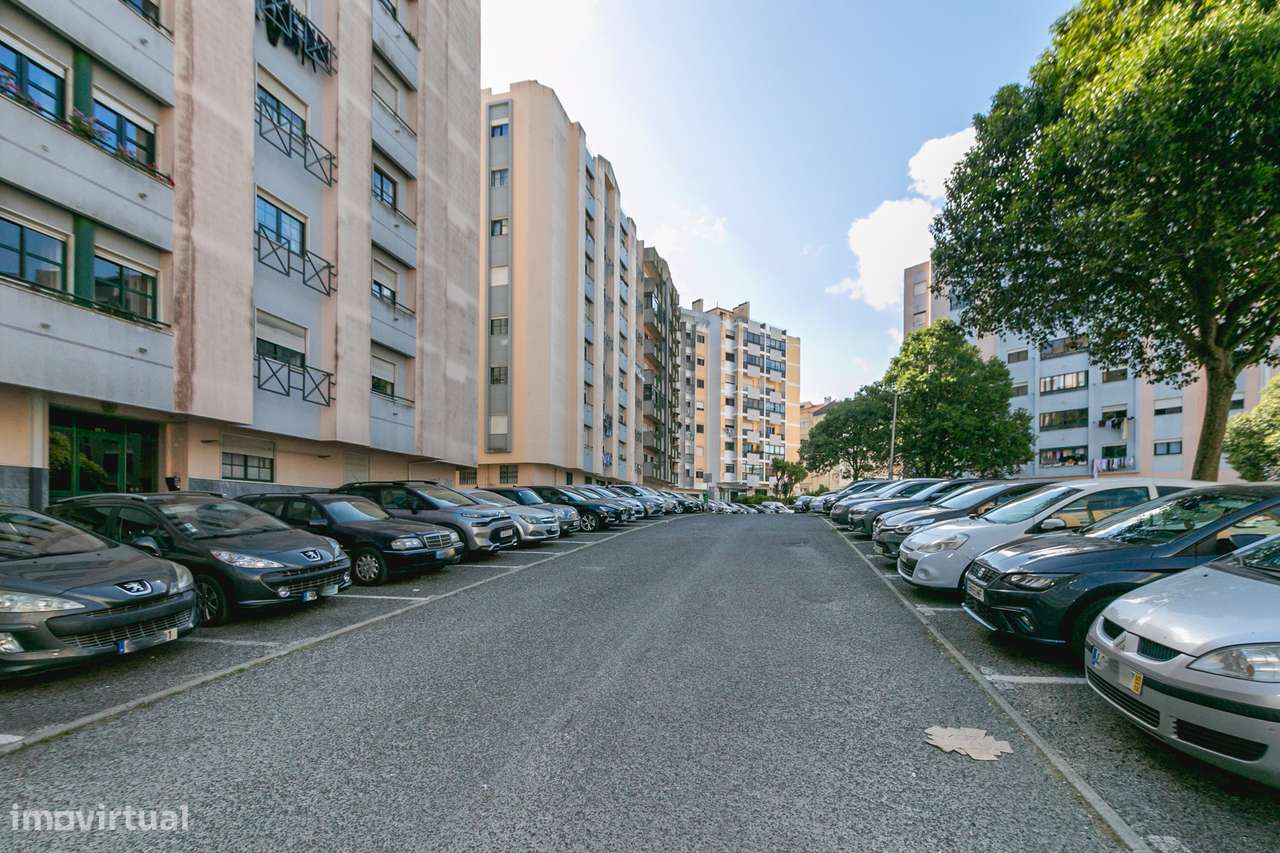 APARTAMENTO T3 | MEM MARTINS | OURESSA-25