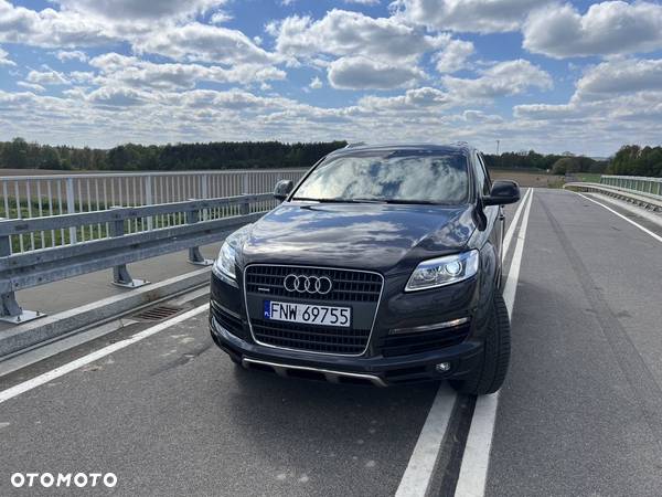 Audi Q7 - 11