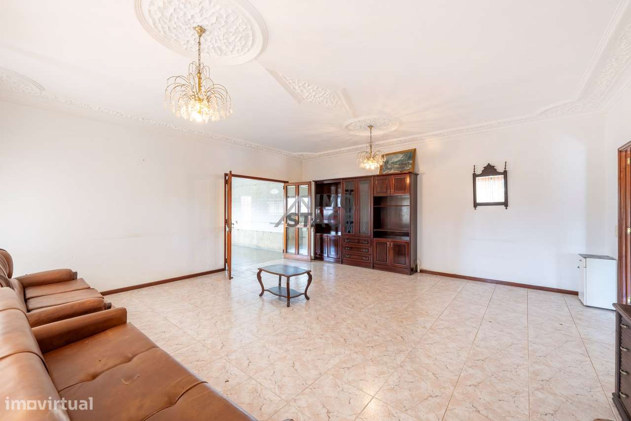 Moradia Térrea com Terreno 1.200m2 Excelente Oportunidade em Espinho-10