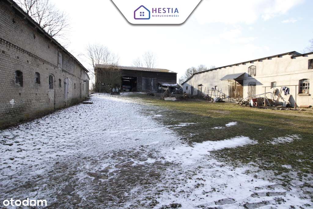 Poniemiecki dom z dużą stodołą - super cena!-16