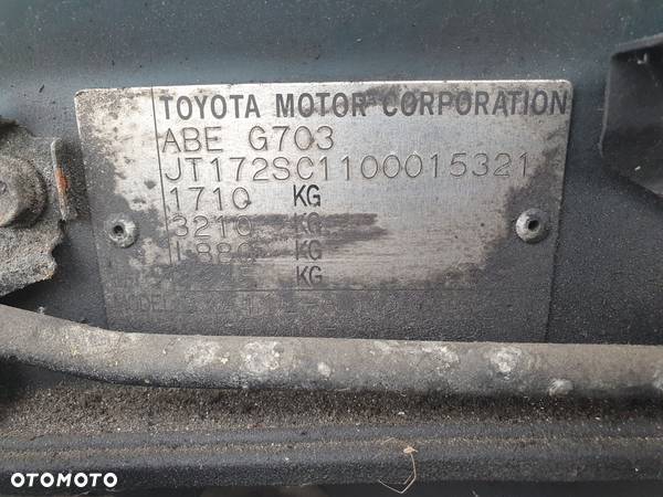 Toyota RAV4 2.0 - 31