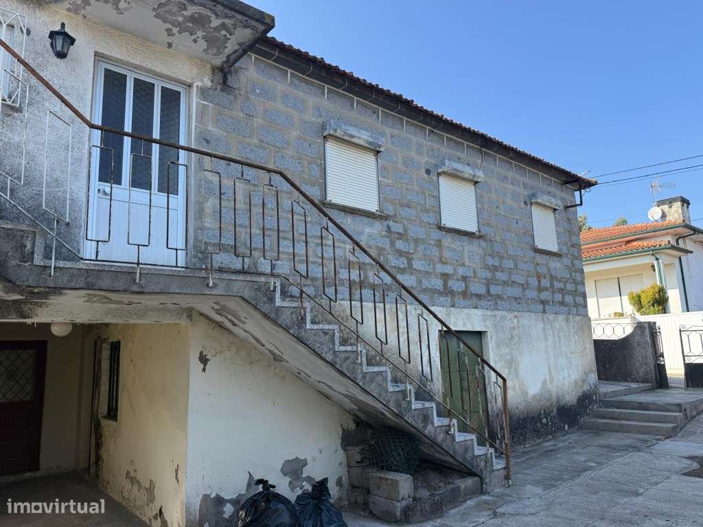 Moradia para recuperar em Cabeçudos - Grande imagem: 4/22