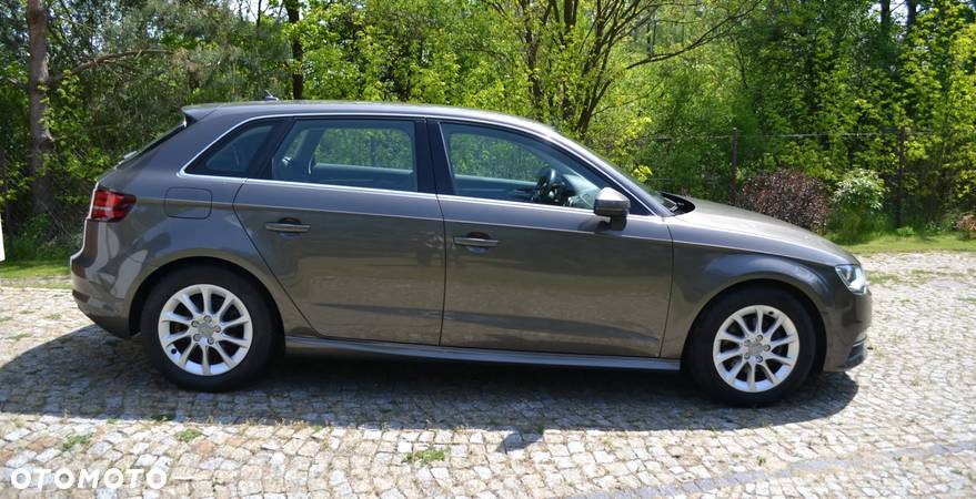 Audi A3 1.6 TDI Sportback ultra Attraction - 5