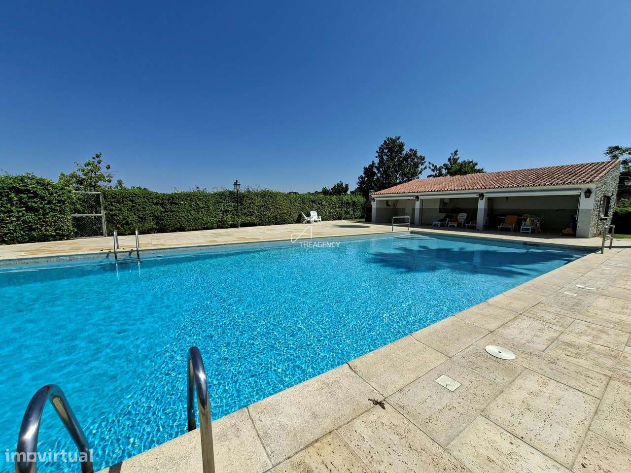 Moradia, 802 m², Nossa Senhora da Vila, Nossa Senhora do Bispo e Silveiras - Grande imagem: 3/32