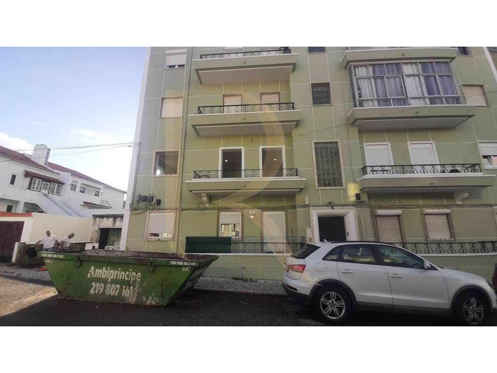 Apartamento T2 remodelado com quintal no Bairro Novo - Seixal - Grande imagem: 5/9