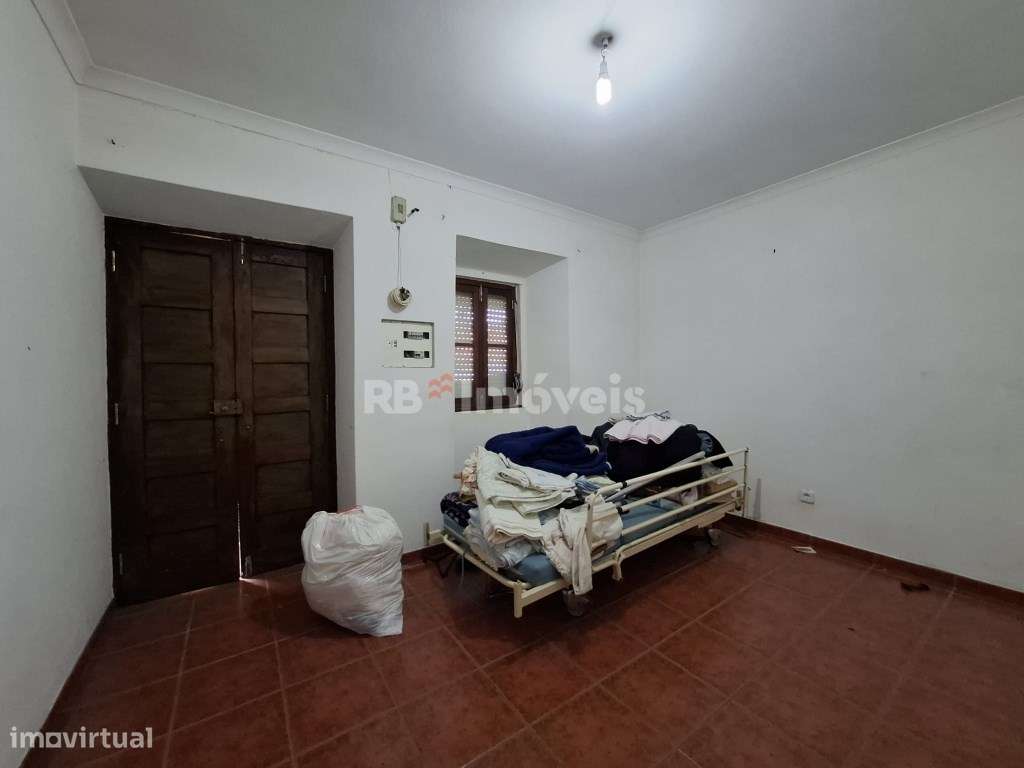 Moradia T3 Térrea, para recuperar nas Moreiras Pequenas , concelho ... - Grande imagem: 5/16
