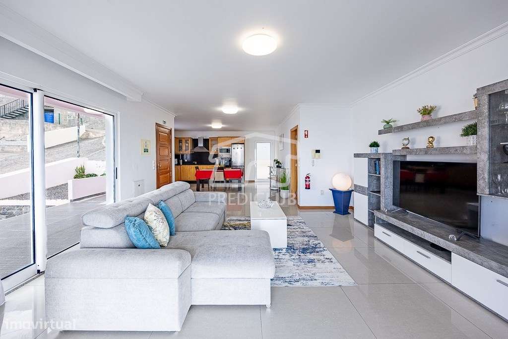 Moradia T5 - Arco da Calheta - Grande imagem: 5/42